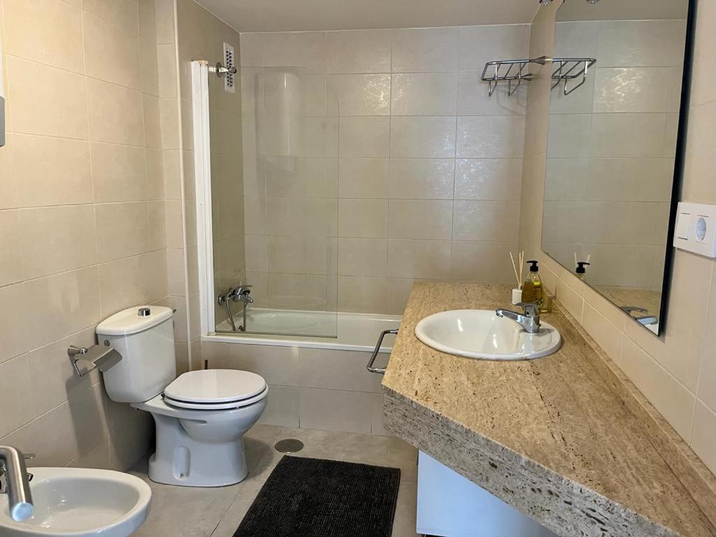 Atico Helena Con Solarium Y Jacuzzi Privado En Laguna Beach Vera Esterno foto