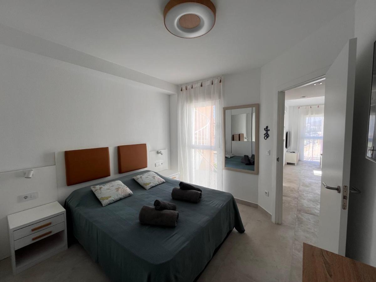 Atico Helena Con Solarium Y Jacuzzi Privado En Laguna Beach Vera Esterno foto